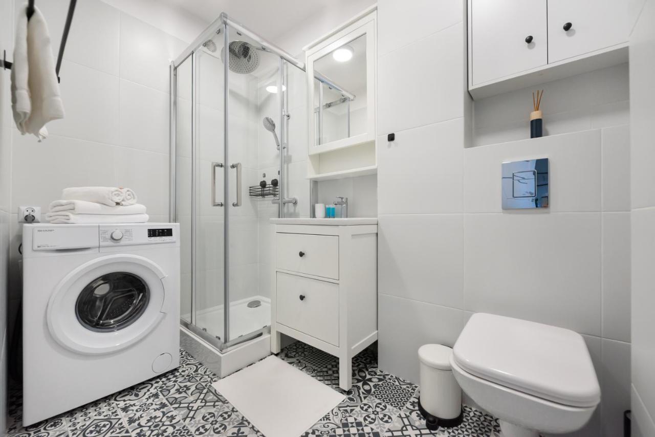 Nowogrodzka Grey Apartment Varsavia Esterno foto