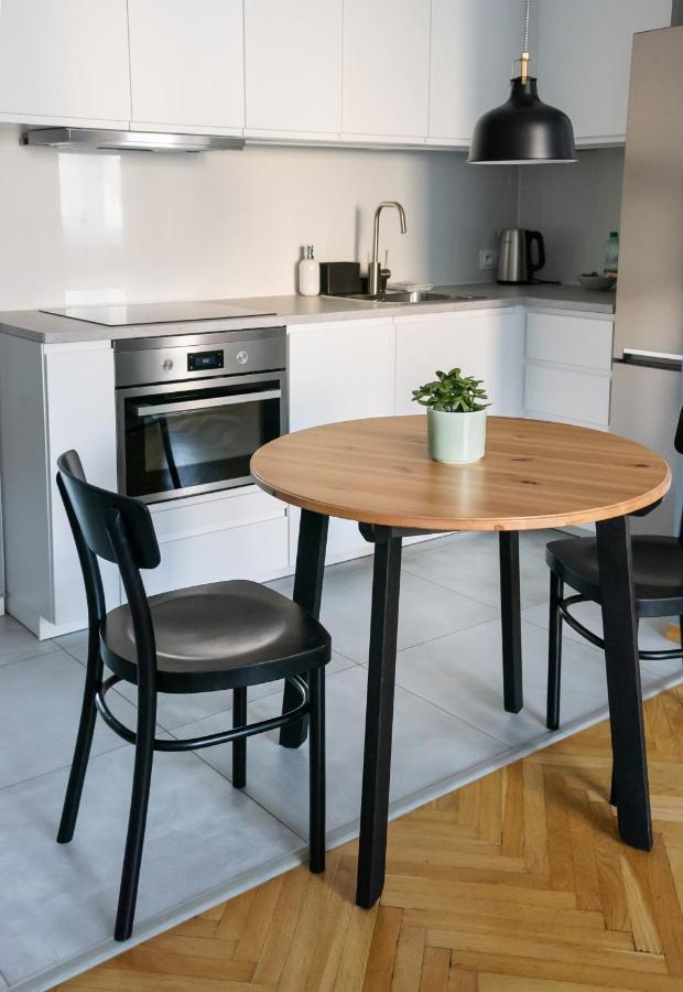 Nowogrodzka Grey Apartment Varsavia Esterno foto
